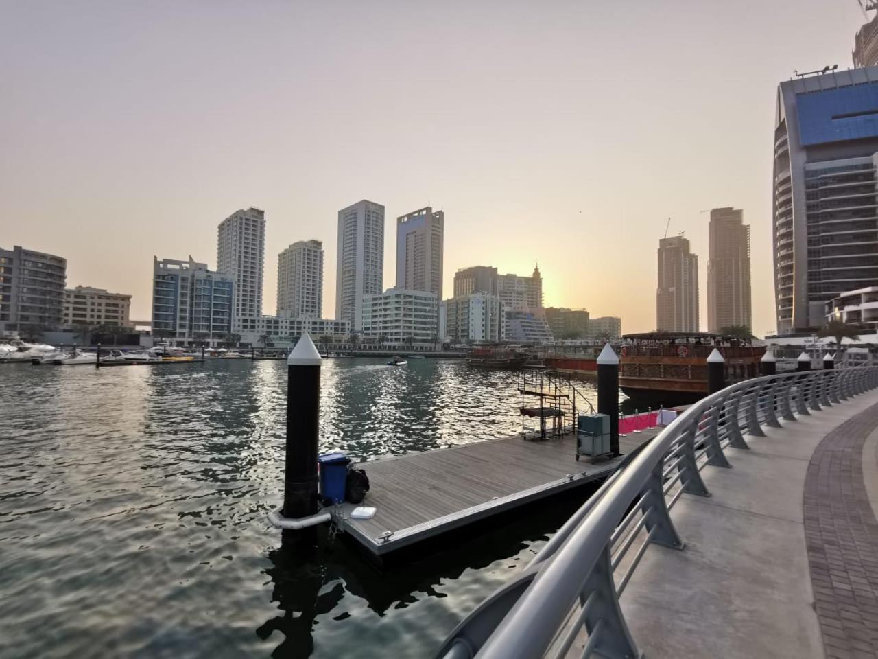 Icon Casa Living - Sparkle Tower 1 Dubai Exterior foto